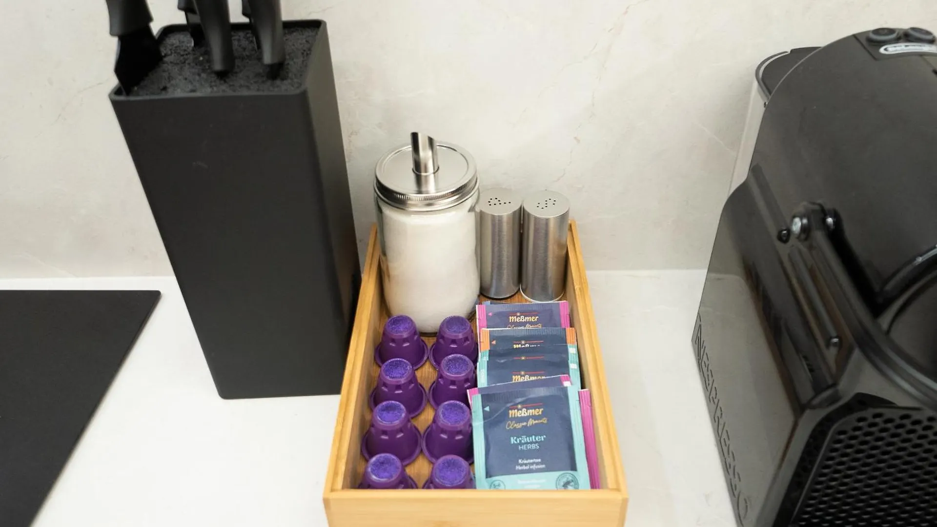 Chic & Cozy 104M2 Flat, Walk To Top Attractions Bécs Apartman