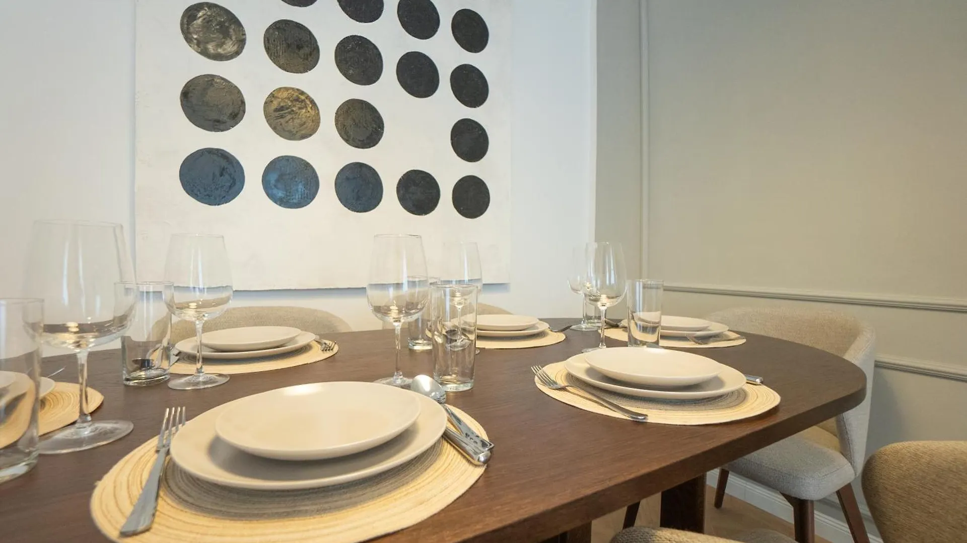 Chic & Cozy 104M2 Flat, Walk To Top Attractions Wien