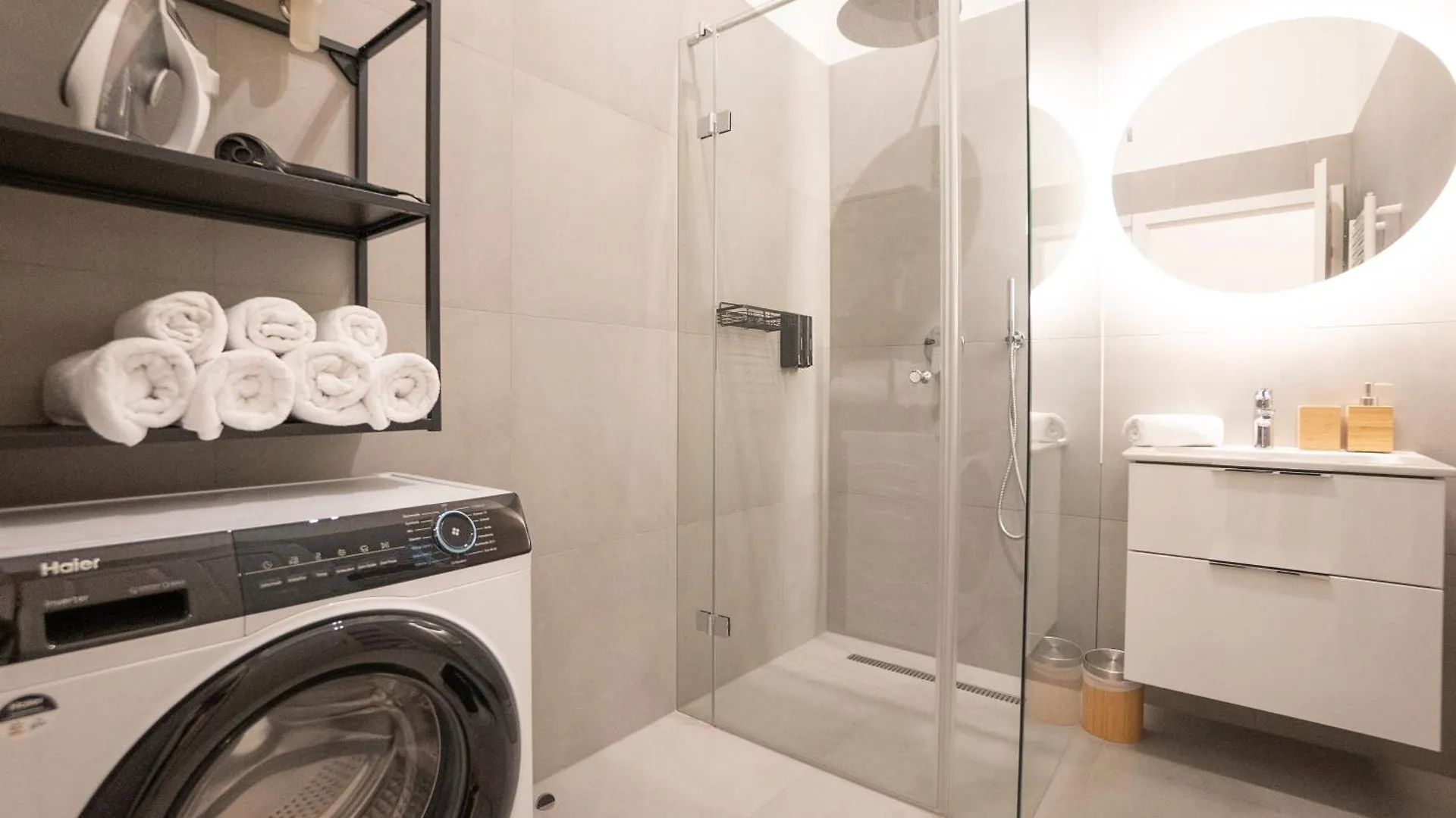 Apartment Chic & Cozy 104M2 Flat, Walk To Top Attractions Vienna Austria